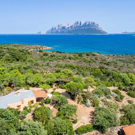 Gaviel, Con Accesso Diretto Al Mare 빌라 Porto Istana