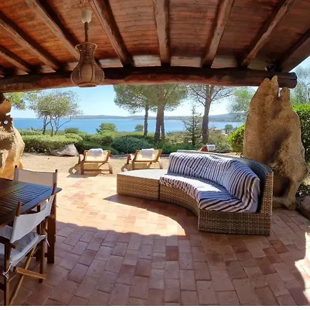 Gaviel, Con Accesso Diretto Al Mare