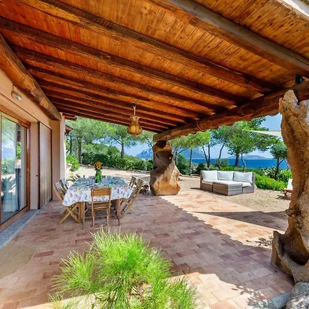 Villa Gaviel, Con Accesso Diretto Al Mare Porto Istana