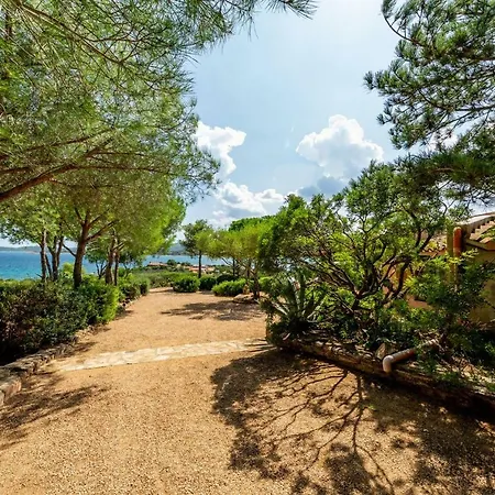 Gaviel, Con Accesso Diretto Al Mare Porto Istana
