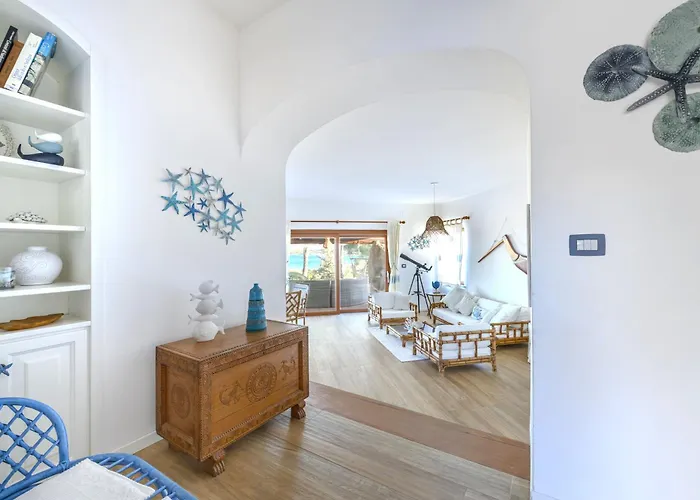 Gaviel, Con Accesso Diretto Al Mare * Porto Istana